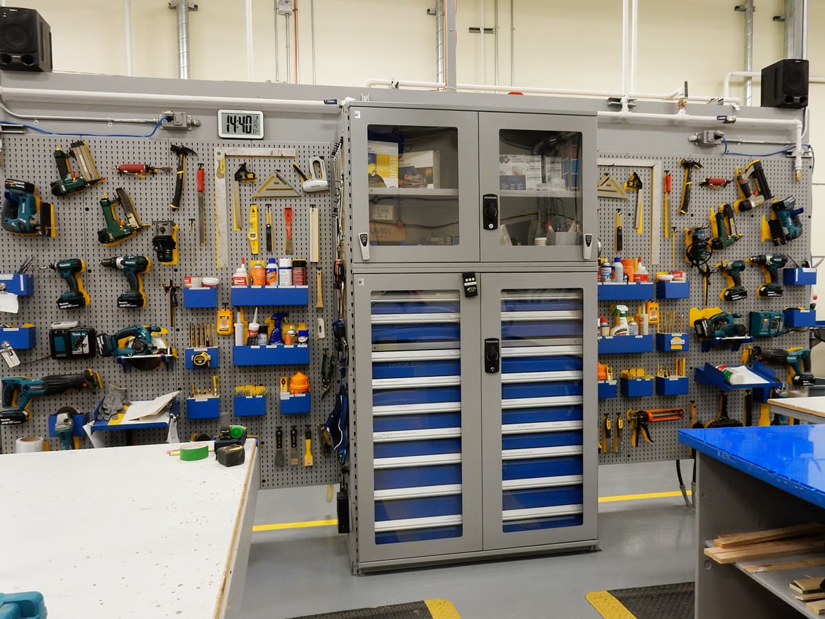 Rousseau Systems - Showcase 12